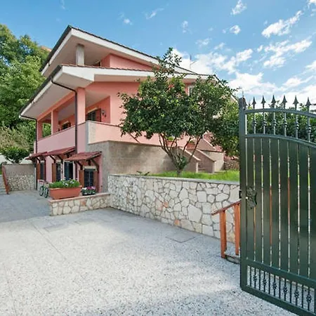 Nocleg ze śniadaniem Bed & Breakfast La Giara Guidonia