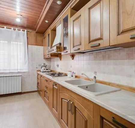 Nocleg ze śniadaniem Bed & Breakfast La Giara Guidonia